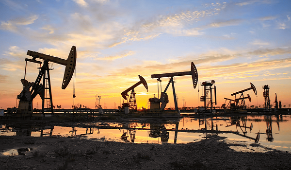 ‎Oil prices settle higher, record weekly gains of over 4%